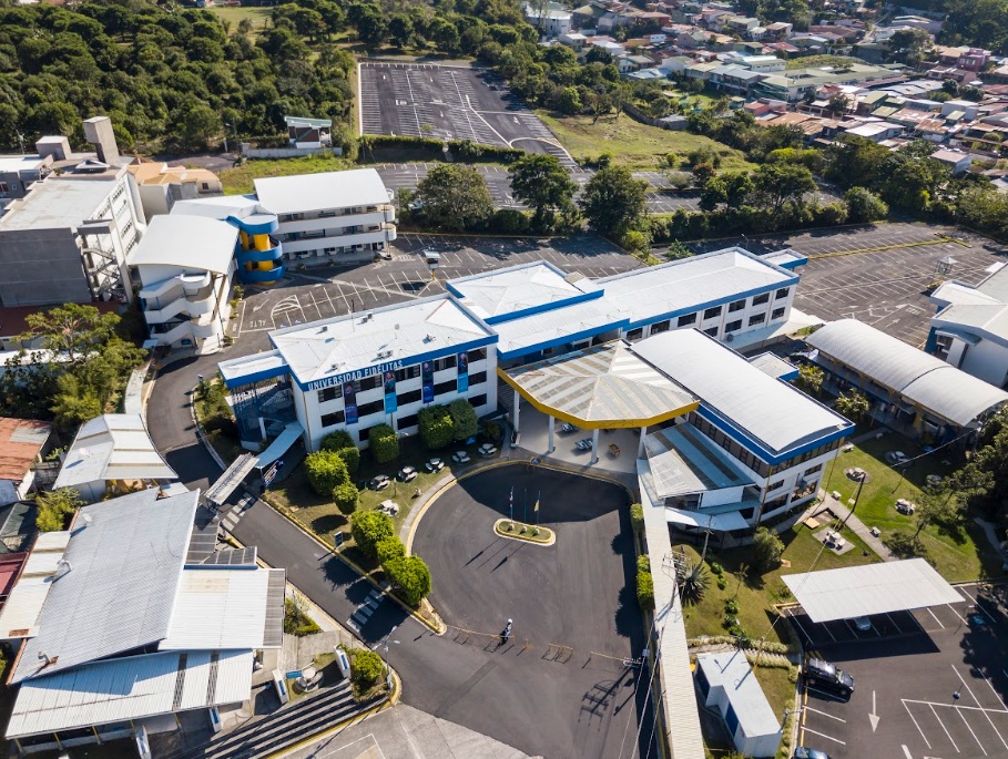 Universidad Fidélitas desarrolla Centro de Supercómputo e Inteligencia Artificial para fortalecer formación tecnológica en Costa Rica